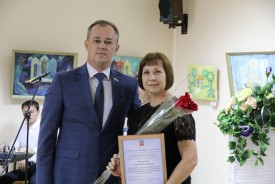 Игорь Батлуков поздравил преподавателей с Днём музыки